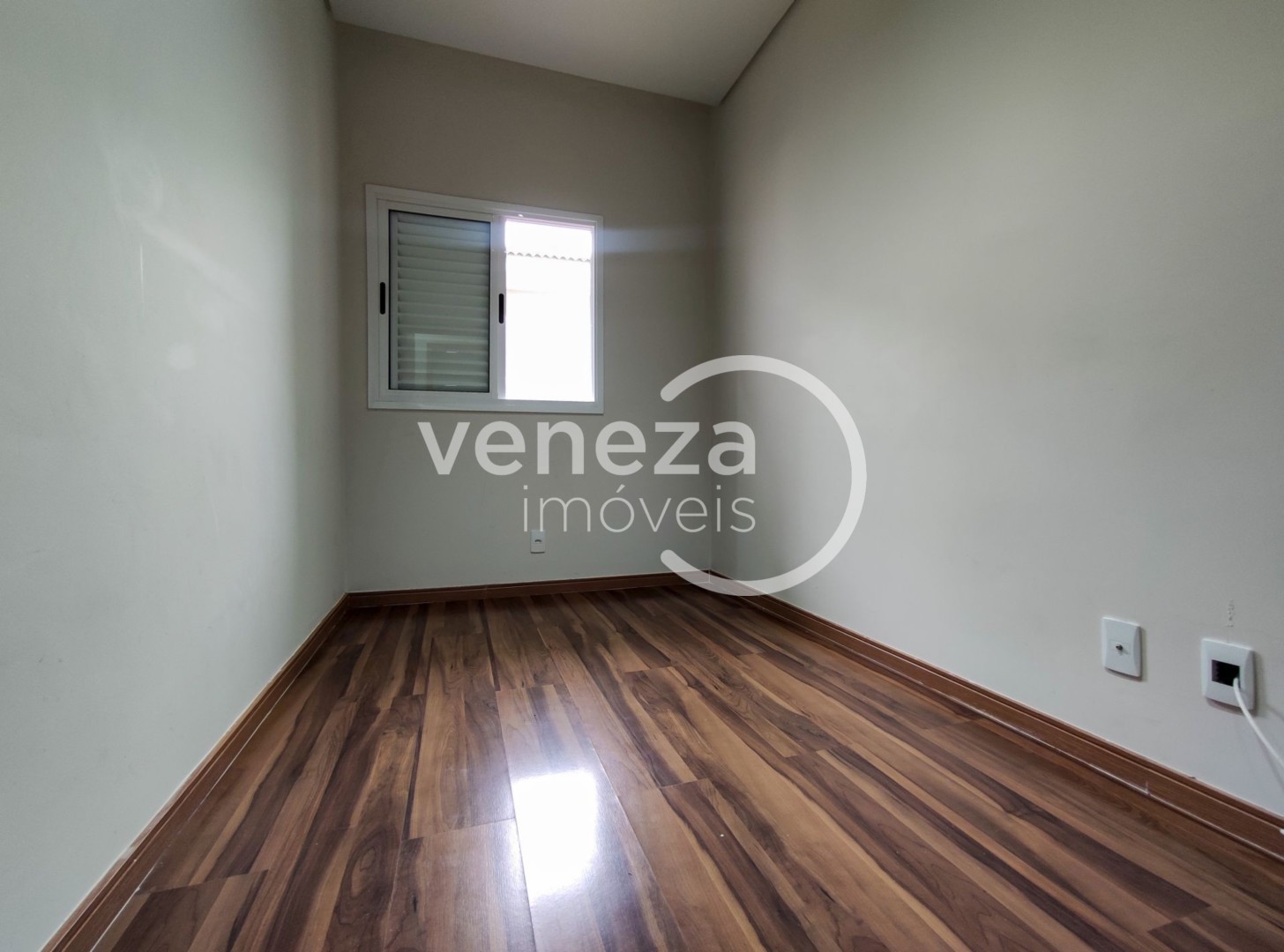 Casa Residencial para venda no bairro Industrial de Londrina - Foto 7