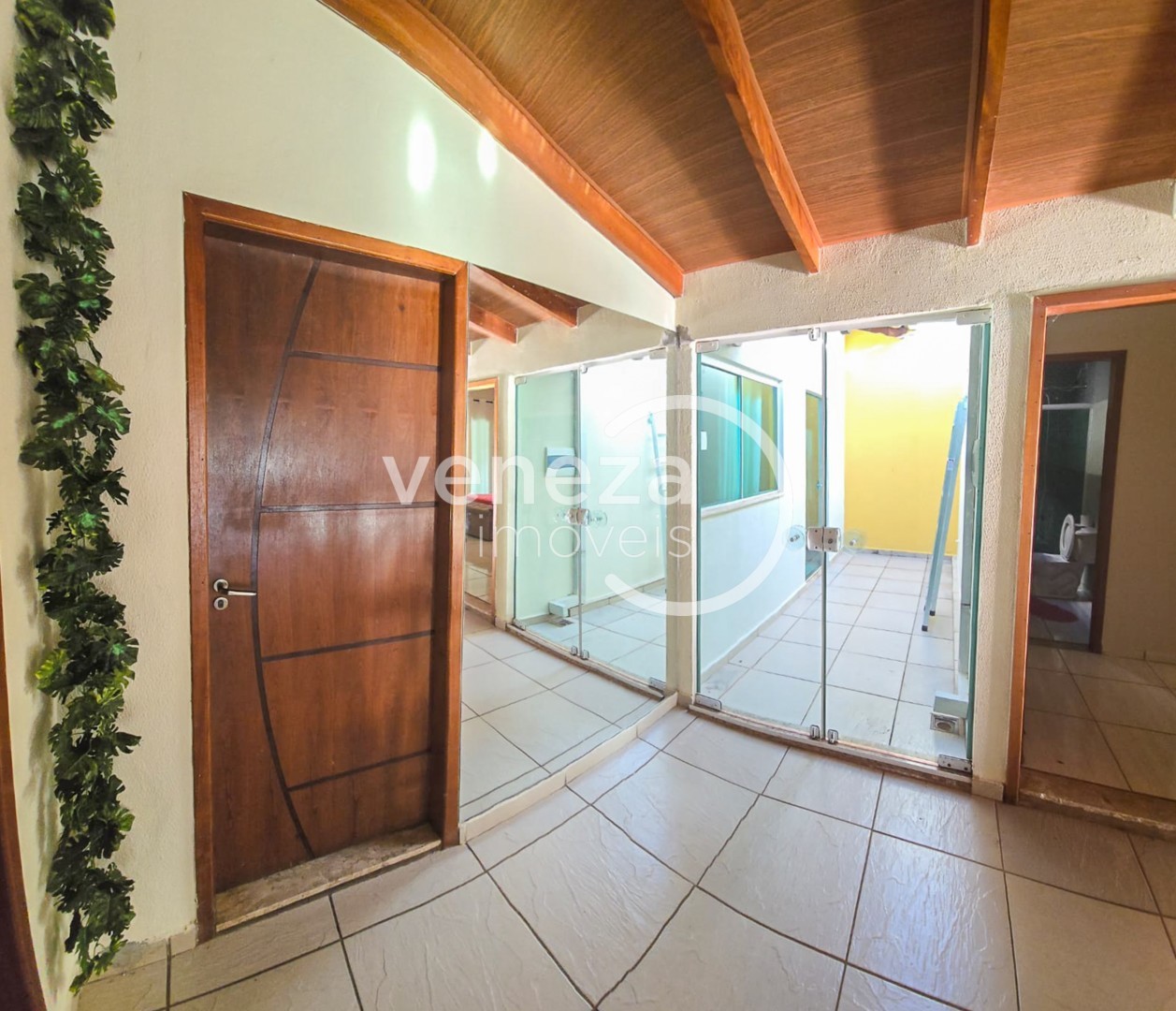 Casa Residencial para venda no bairro Jardim Barra Forrest de Londrina - Foto 13