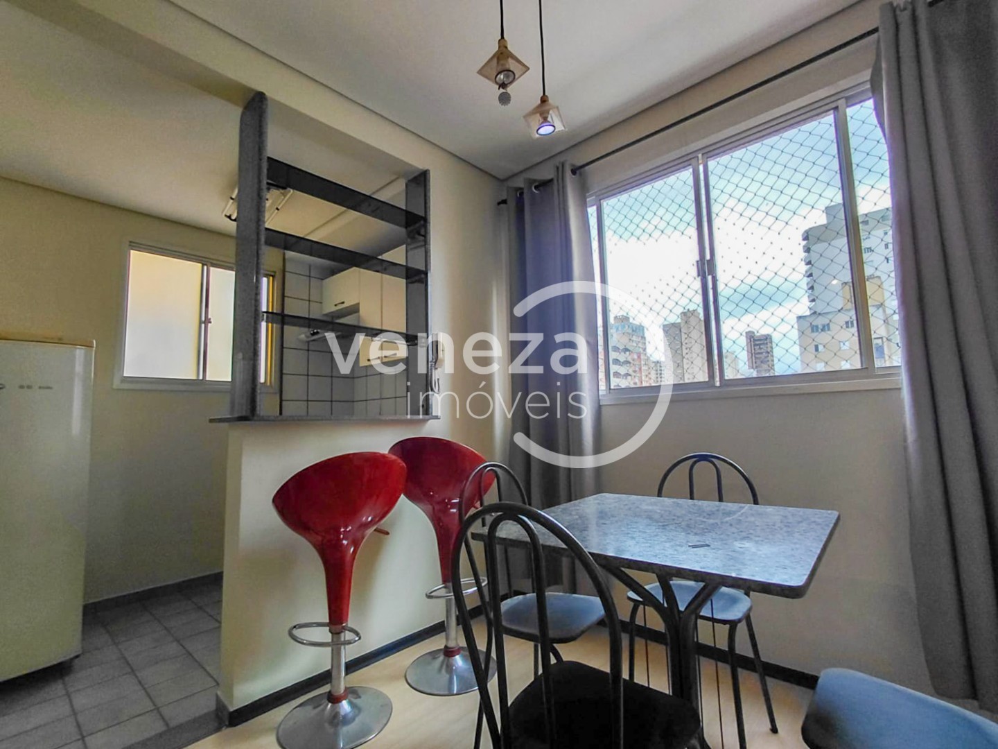 Apartamento para locacao no Centro em Londrina com 55m² por R$ 1.680