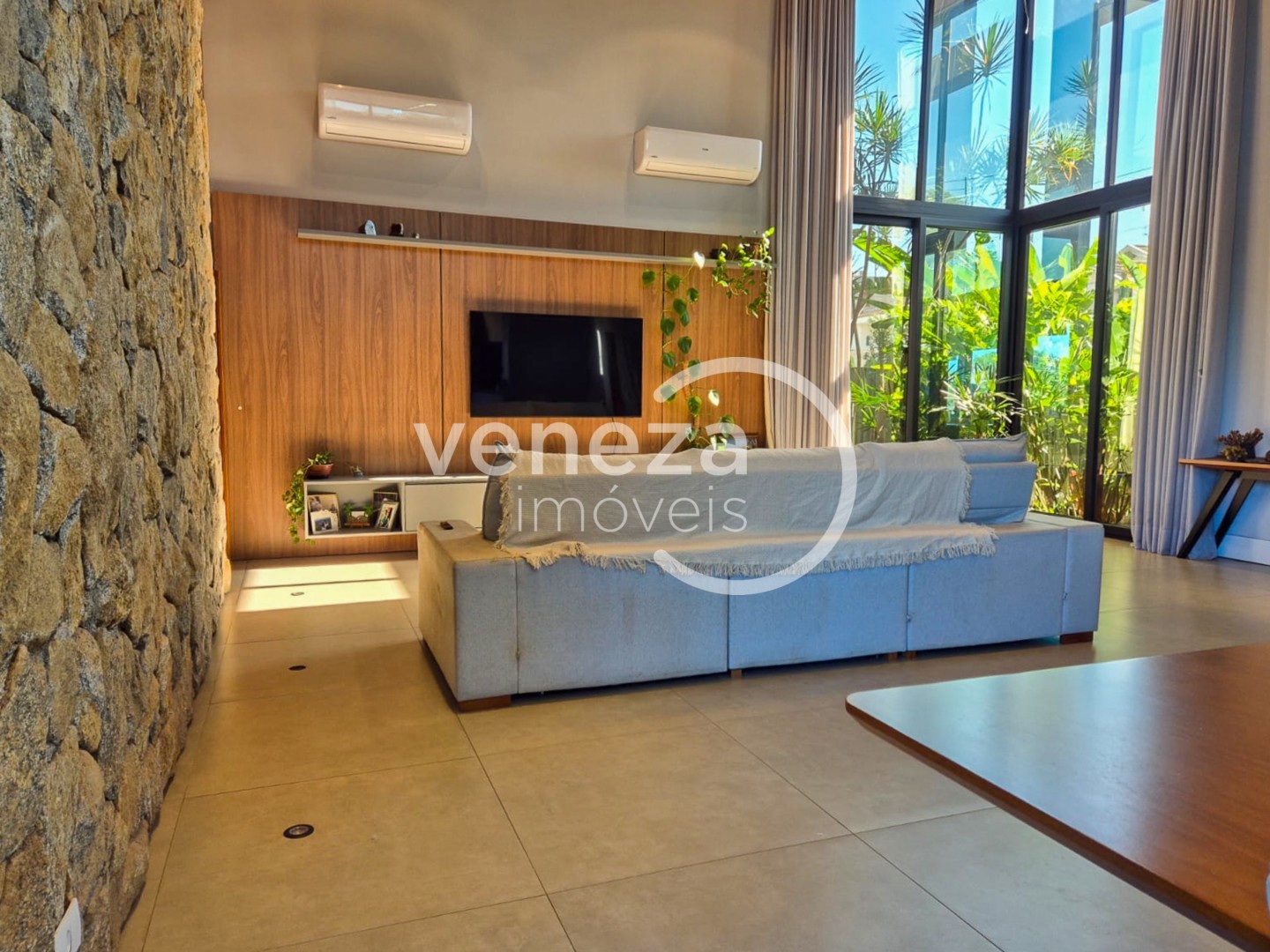 Casa à venda em Santa Adelaide, Cambé — Portal Chave Fácil