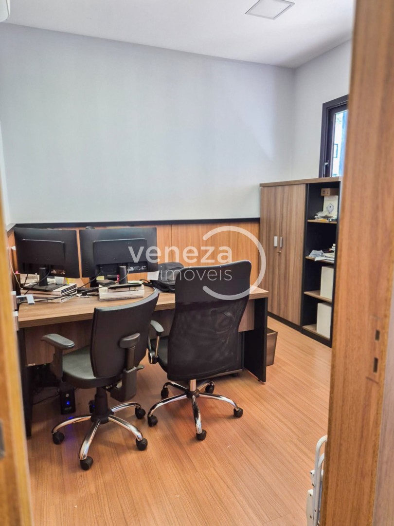Casa à venda em Santa Adelaide, Cambé — Portal Chave Fácil
