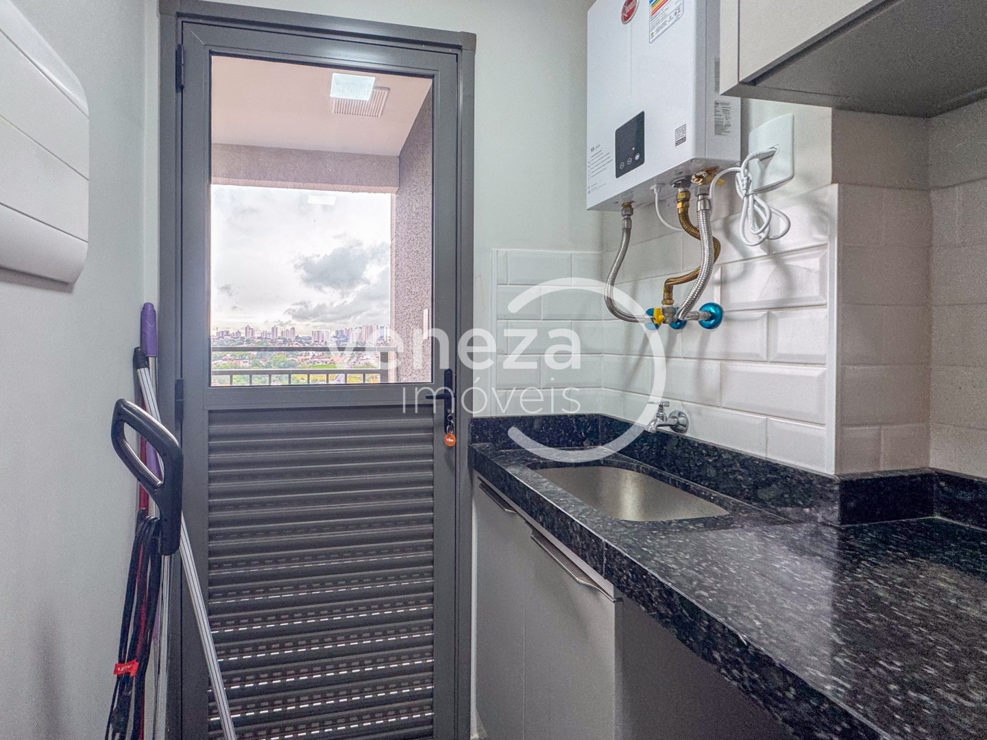 Apartamento para venda no bairro Vale dos Tucanos de Londrina - Foto 29