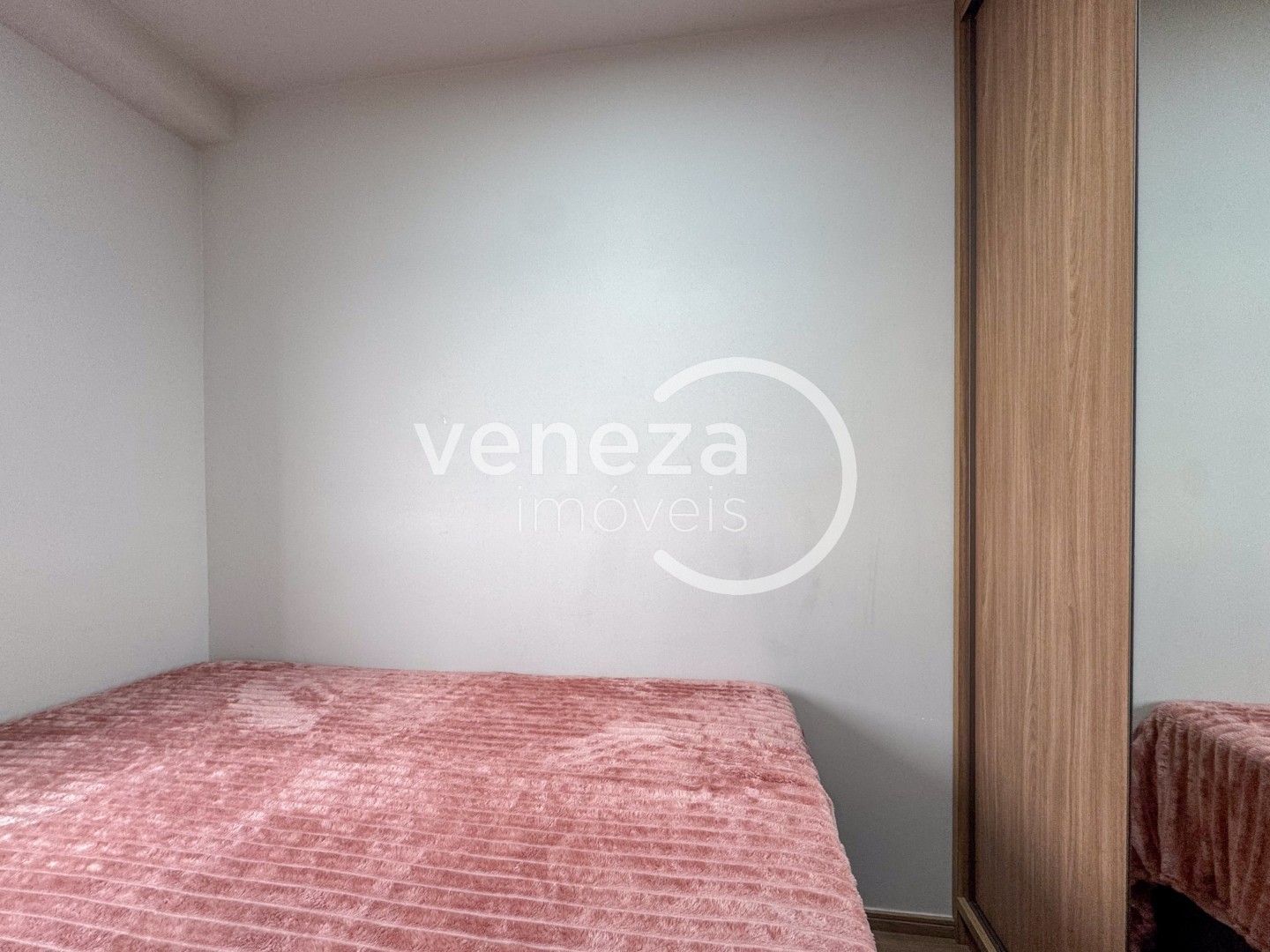 Apartamento para venda no bairro Vale dos Tucanos de Londrina - Foto 14