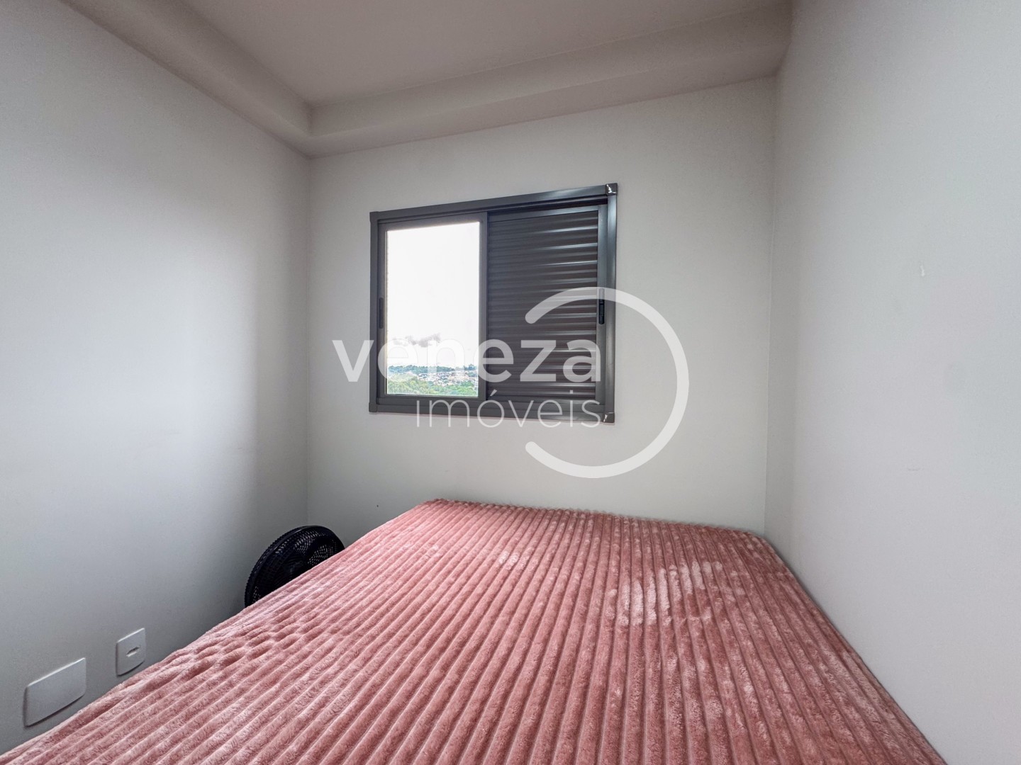Apartamento para venda no bairro Vale dos Tucanos de Londrina - Foto 17