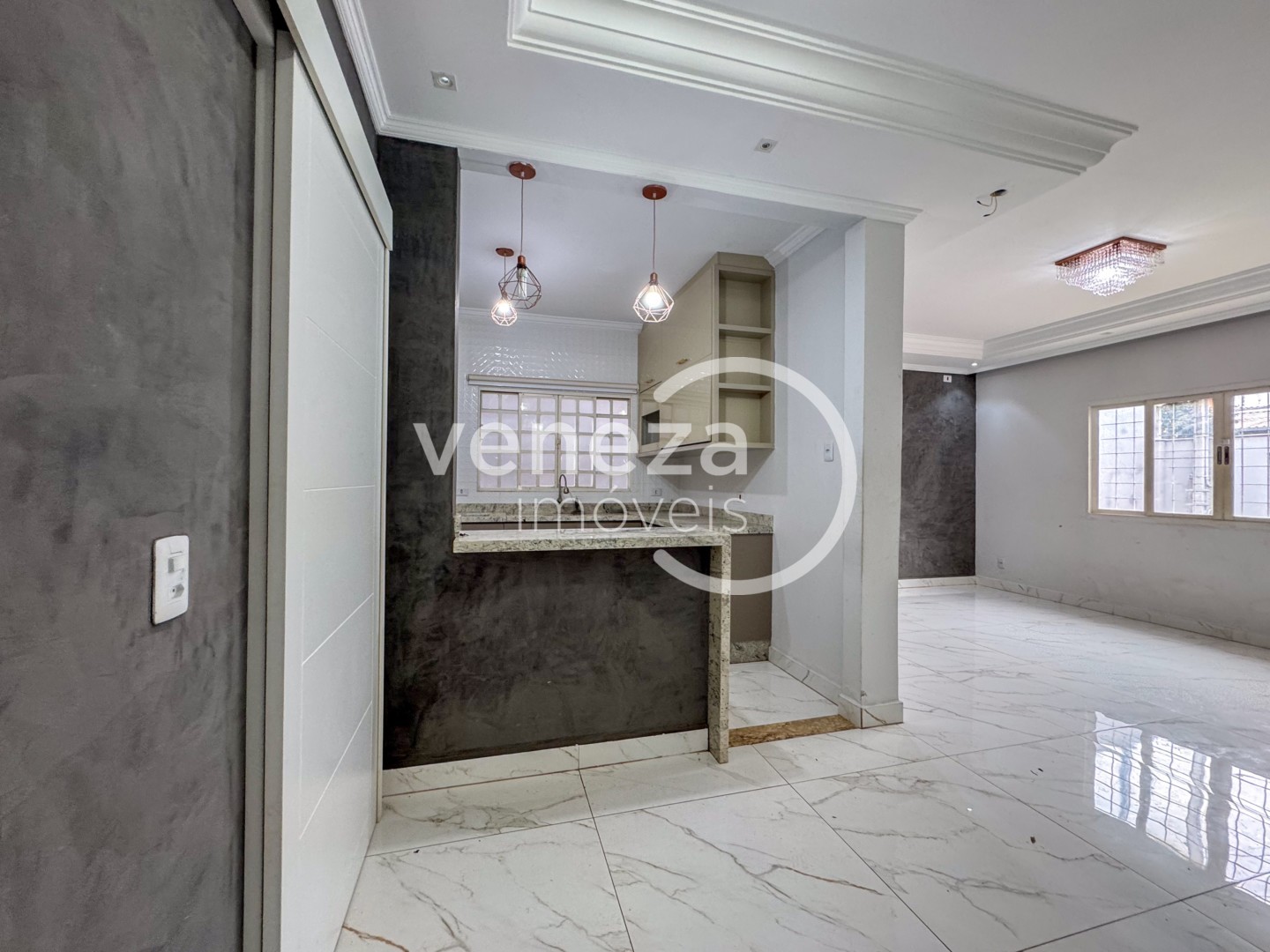 Casa Residencial para locação no bairro Jardim Campos Verdes de Londrina - Foto 7