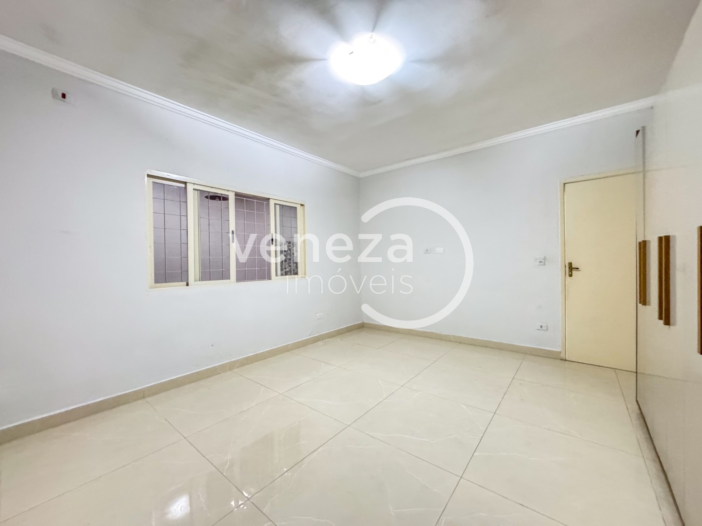 Casa Residencial para locação no bairro Jardim Campos Verdes de Londrina - Foto 14