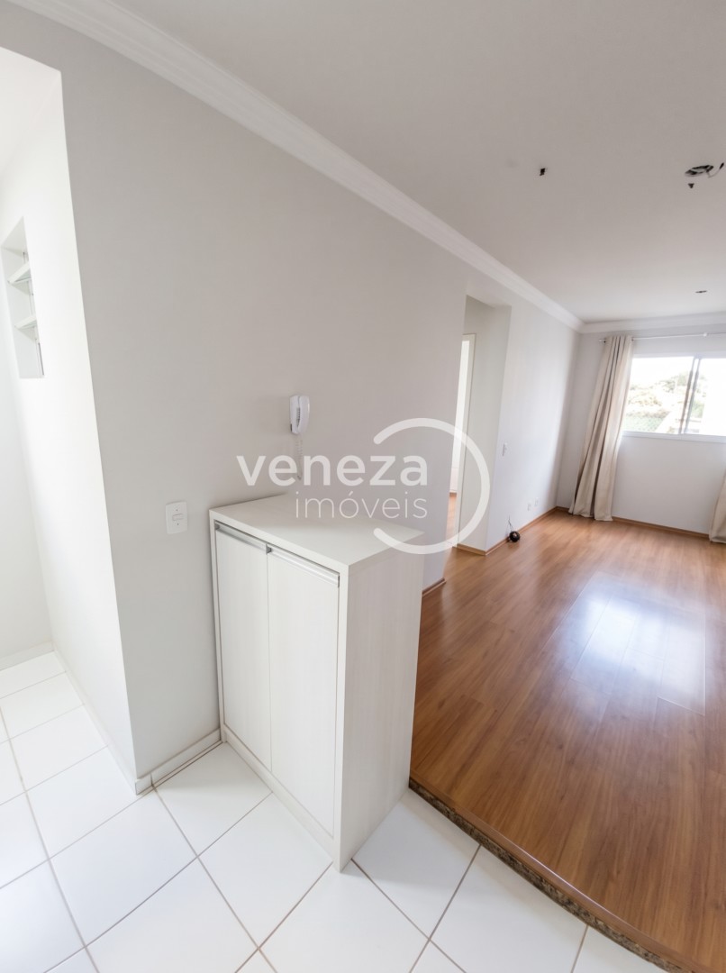 Apartamento para venda no Ouro Verde em Londrina com 76,24m² por R$ 190.000
