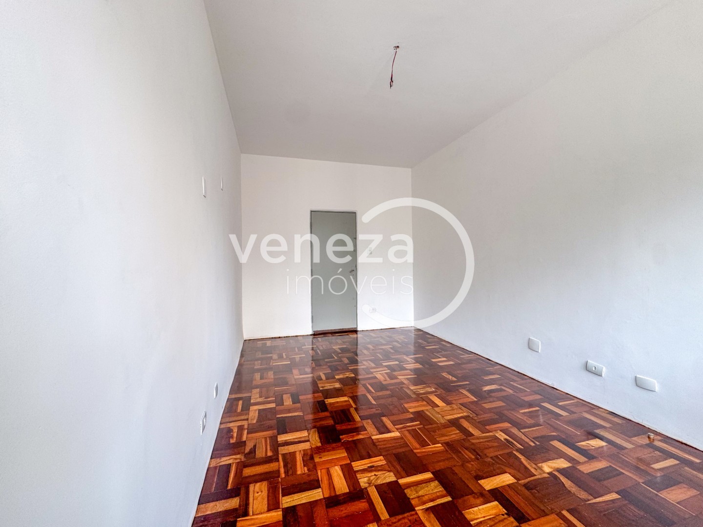 Sala para locação no bairro Centro de Londrina - Foto 6