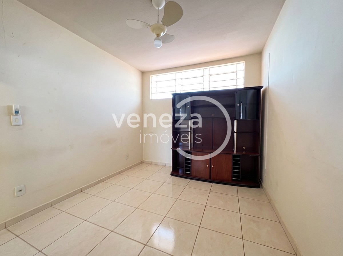 Casa Residencial para venda no bairro Veraliz de Londrina - Foto 4