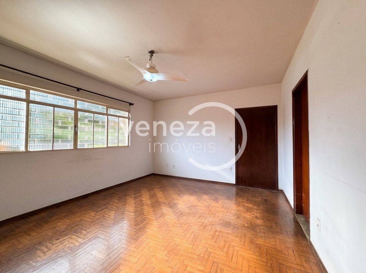Casa Residencial para venda no bairro Veraliz de Londrina - Foto 18