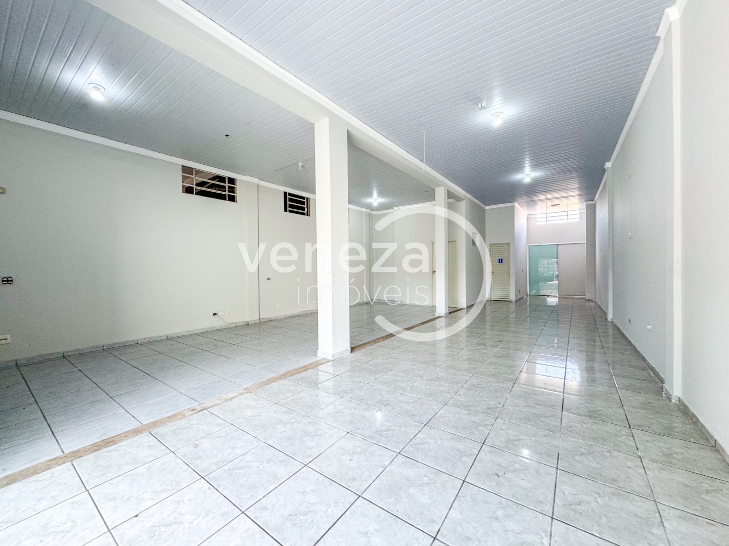 Ponto Comercial/Loja para alugar em Industrial, Londrina — Portal Chave Fácil