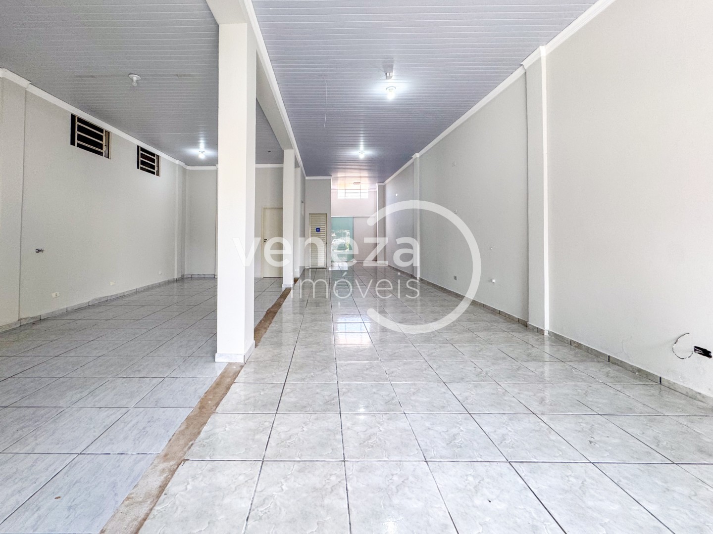 Ponto Comercial/Loja para alugar em Industrial, Londrina — Portal Chave Fácil