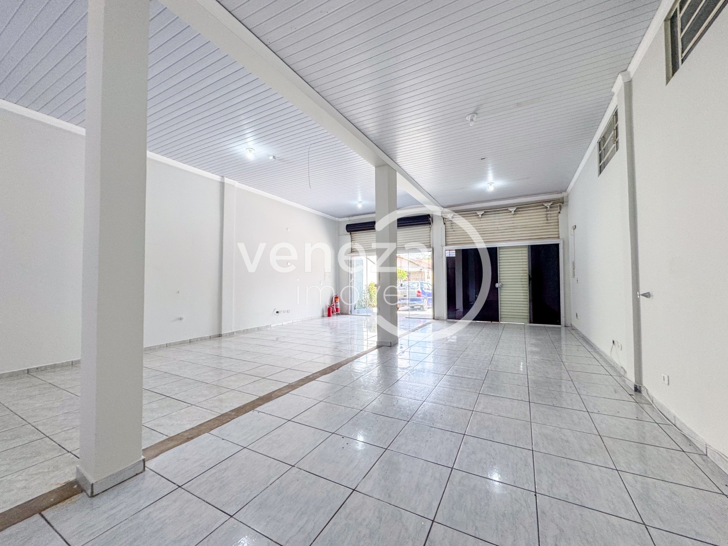 Salão-loja para locação no bairro Industrial de Londrina - Foto 9