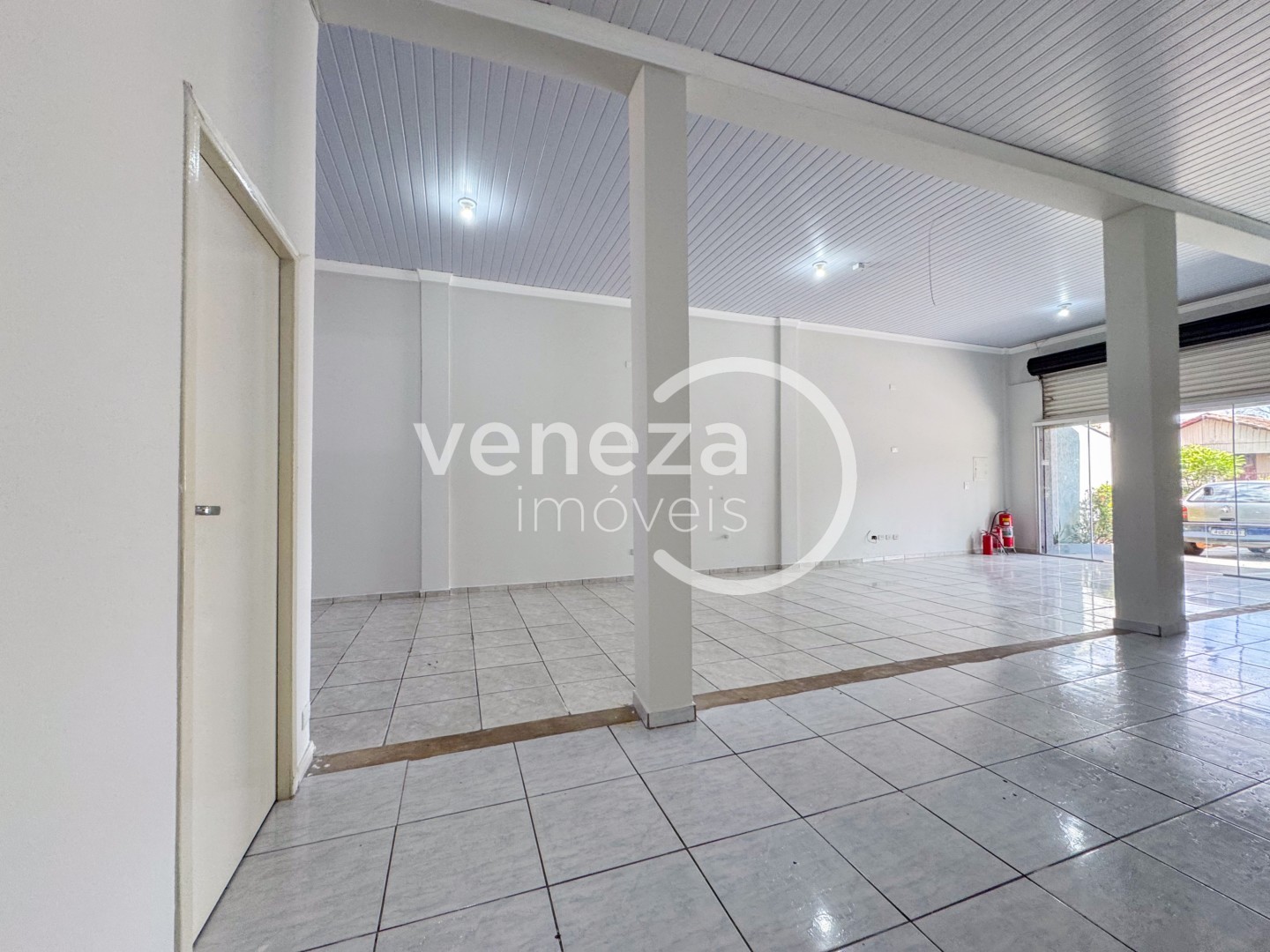 Salão-loja para locação no bairro Industrial de Londrina - Foto 10