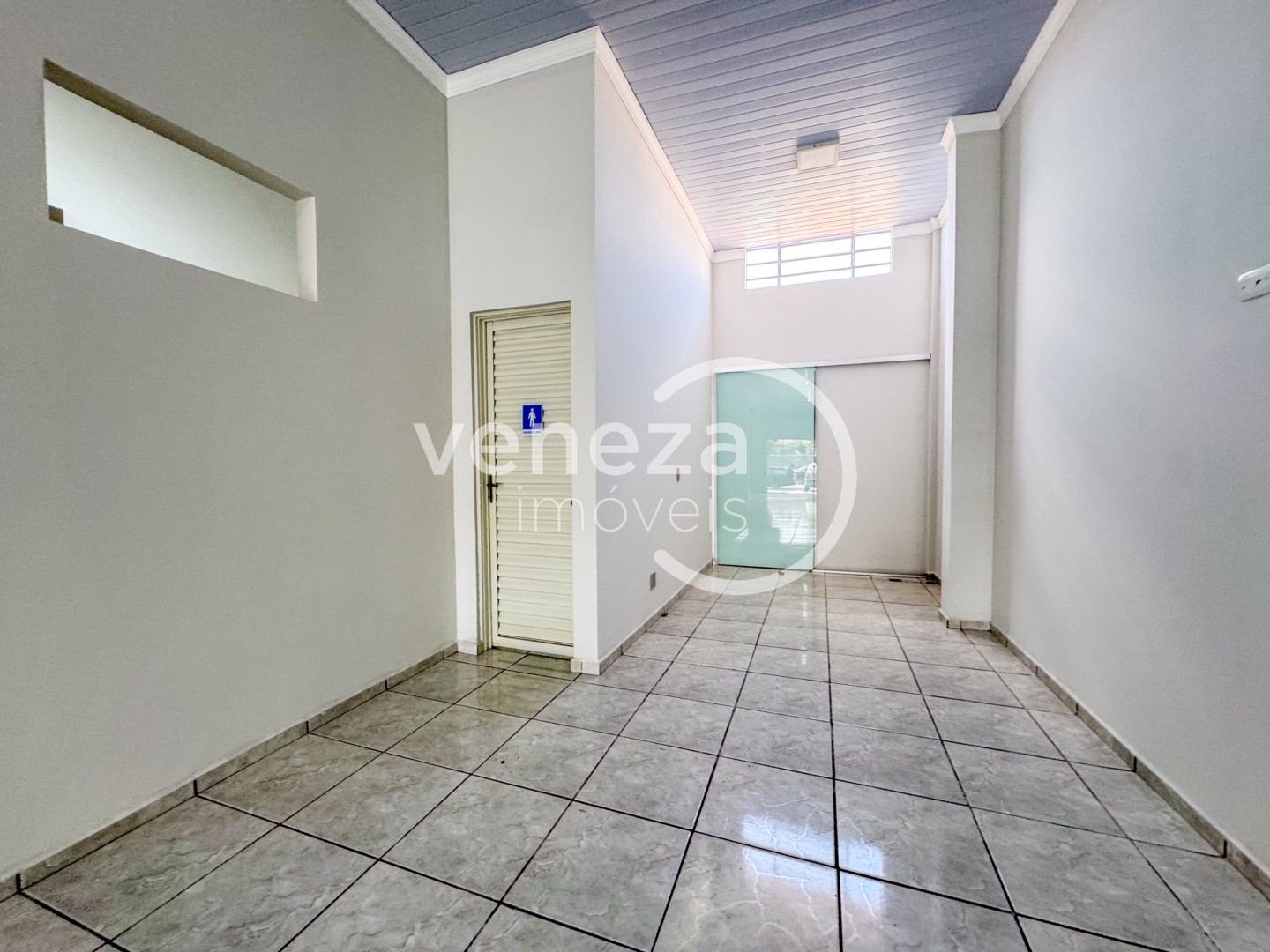 Salão-loja para locação no bairro Industrial de Londrina - Foto 23