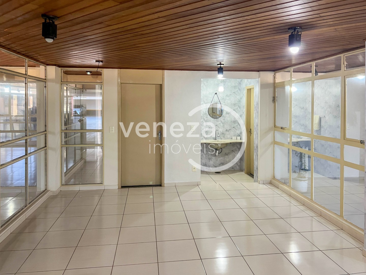 Apartamento para venda no bairro Vila Balarotti de Londrina - Foto 29