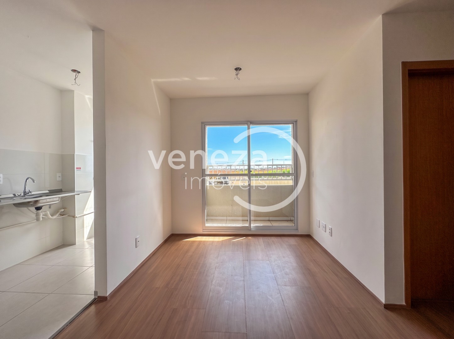 Apartamento para locacao no Cidade Industrial 2 em Londrina com 56,5m² por R$ 1.400  - Foto 3