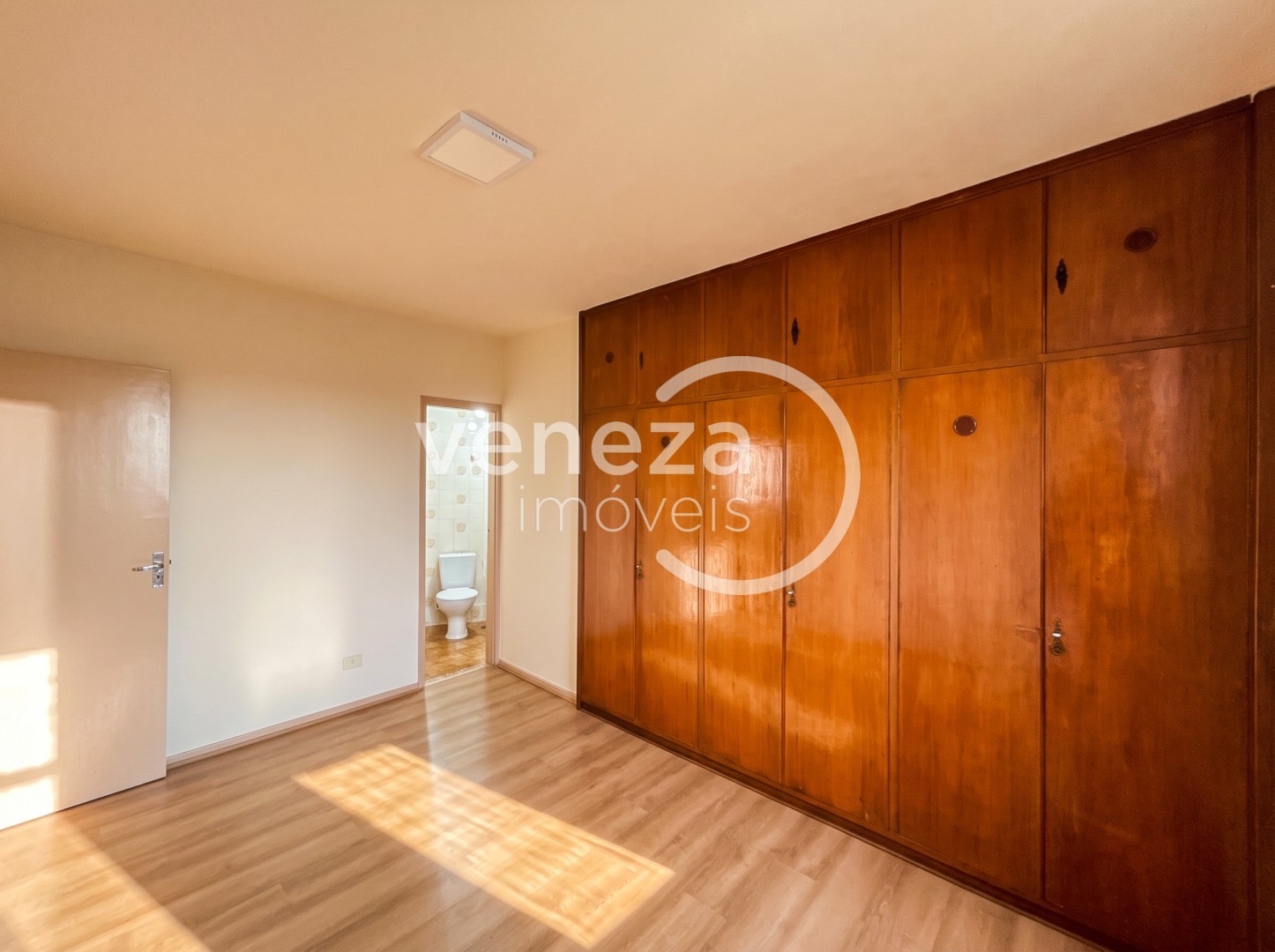 Apartamento para locação no bairro Vila Larsen 1 de Londrina - Foto 8