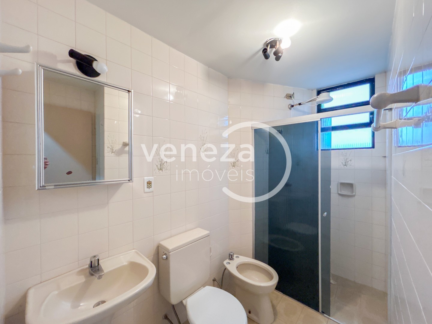 Apartamento para locação no bairro Vila Larsen 1 de Londrina - Foto 9