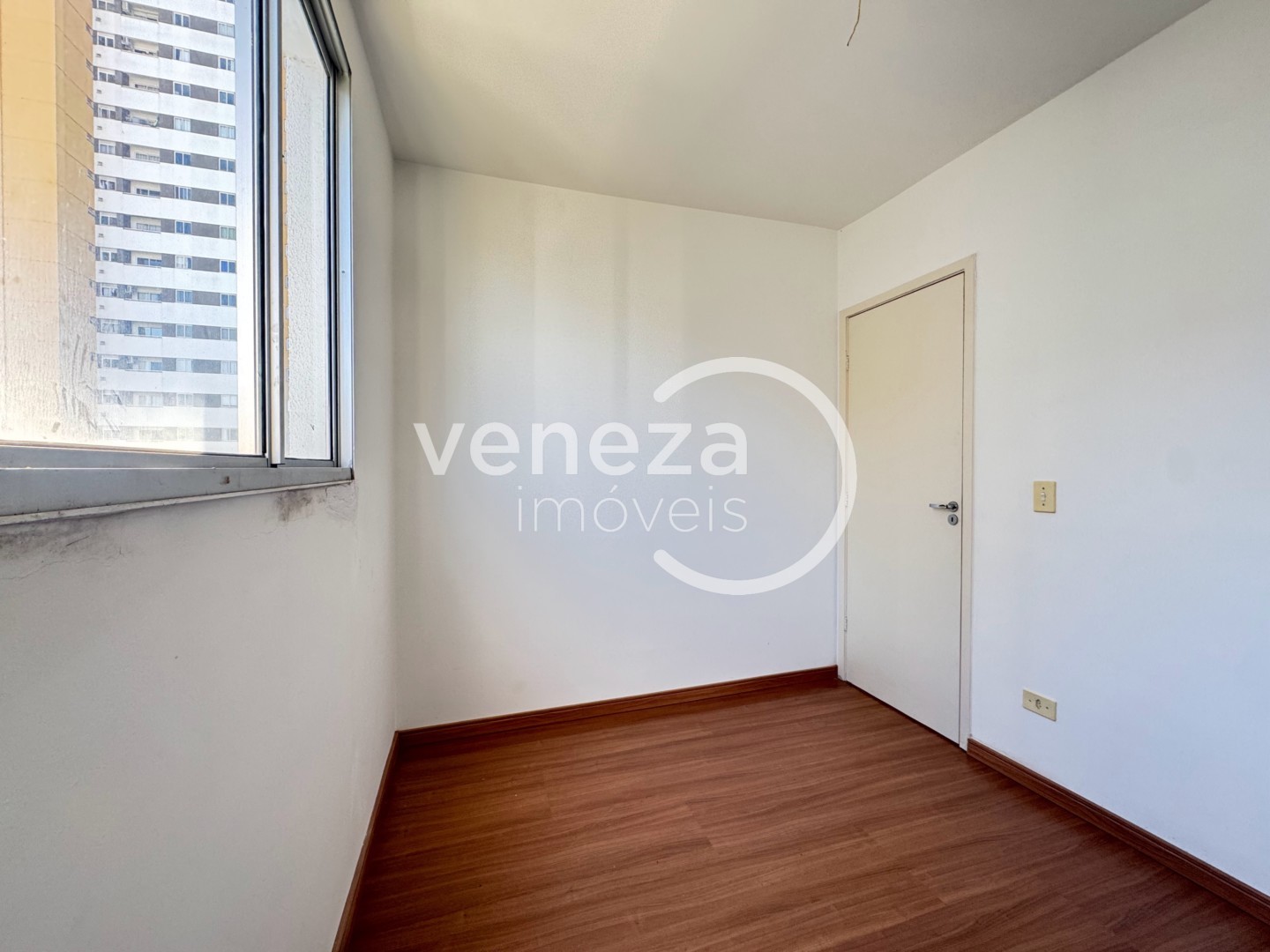 Apartamento para venda no bairro Gleba Fazenda Palhano de Londrina - Foto 7