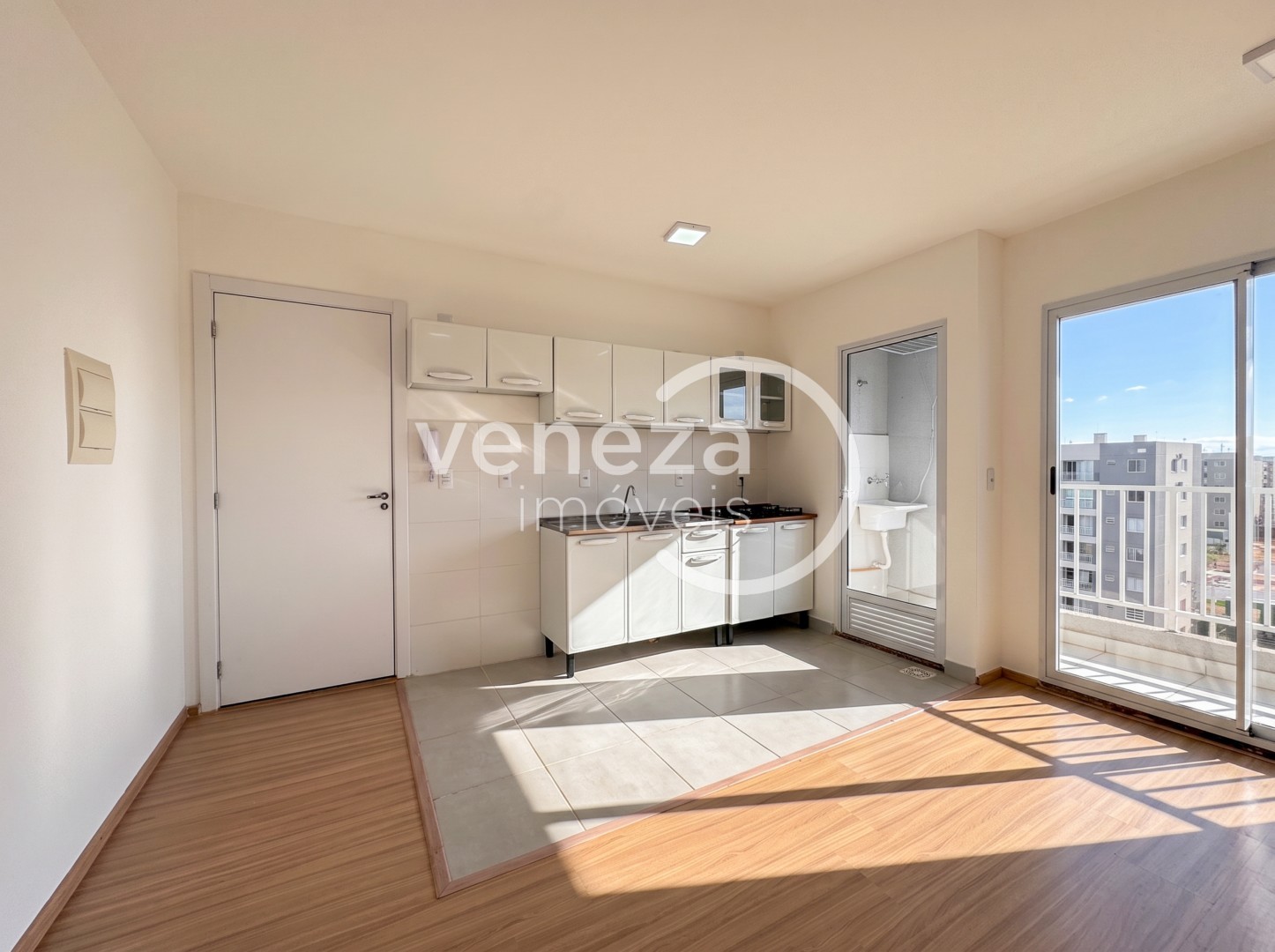 Apartamento para locacao no Perobinha em Londrina com 56m² por R$ 1.600