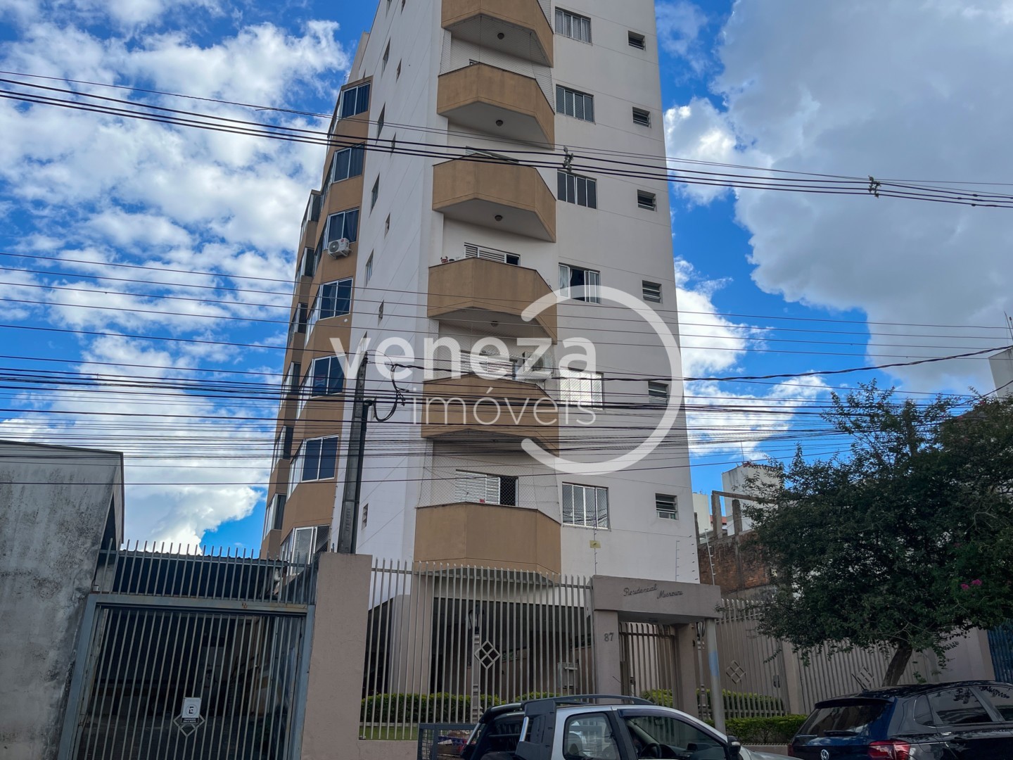 Apartamento para locacao no Centro em Londrina com 93,91m² por R$ 2.000