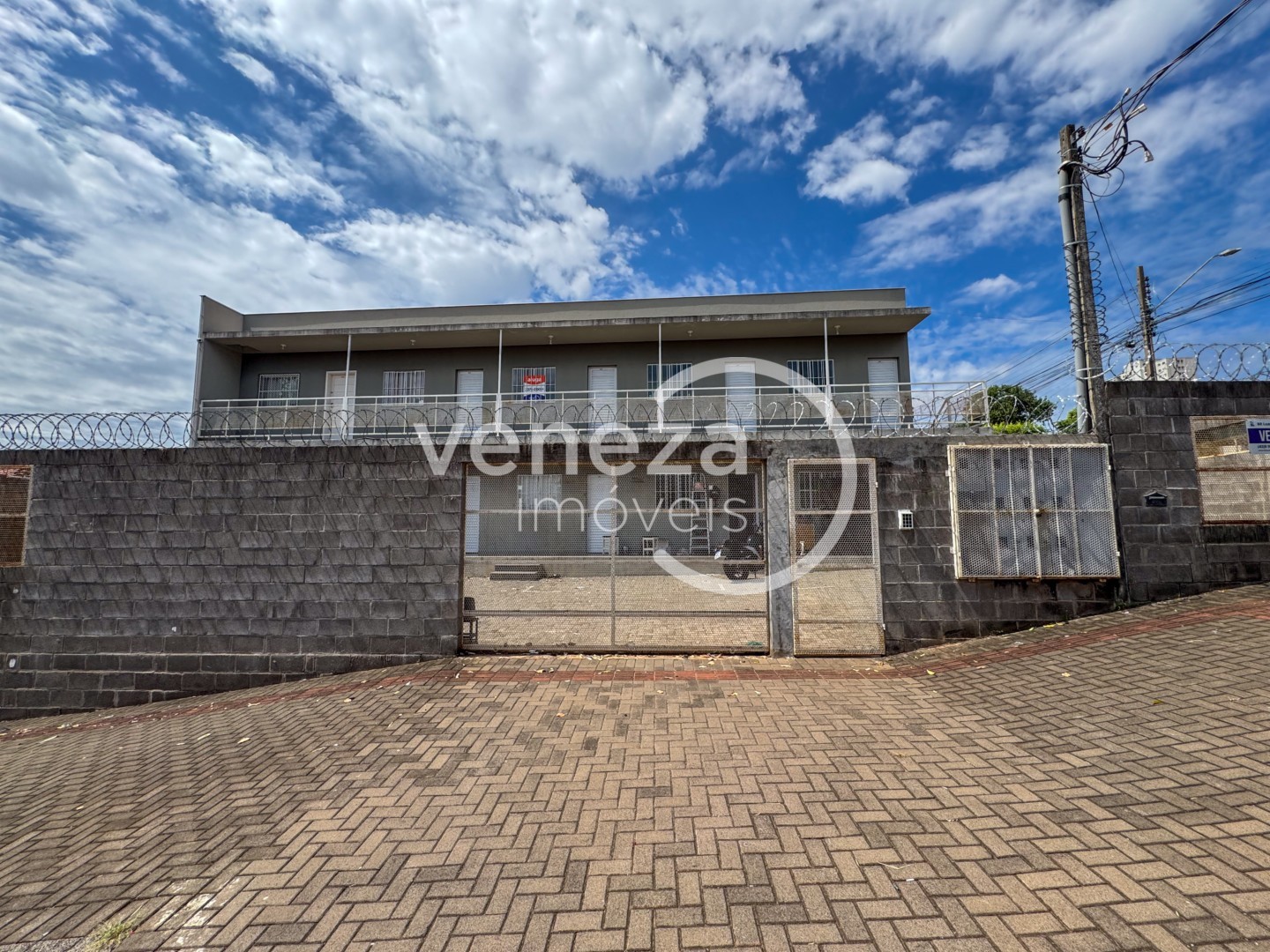 Apartamento para locacao no Jardim do Sol em Londrina com 25m² por R$ 1.100