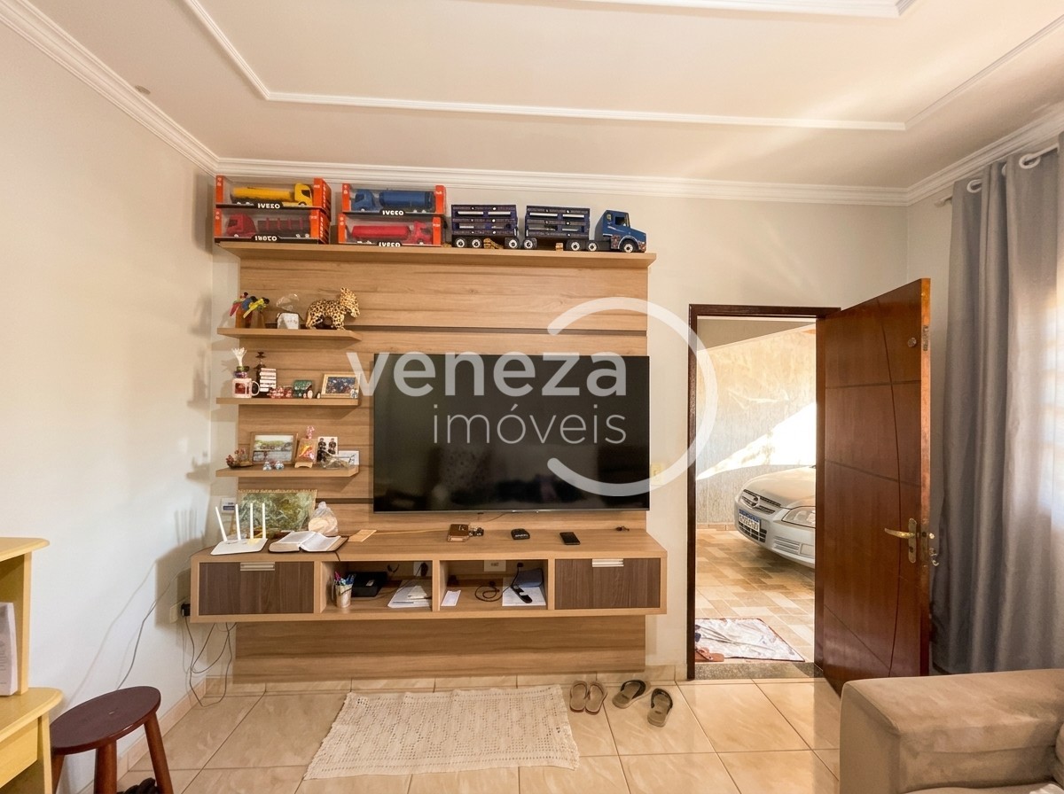 Casa à venda em Residencial Vila Romana, Londrina — Portal Chave Fácil