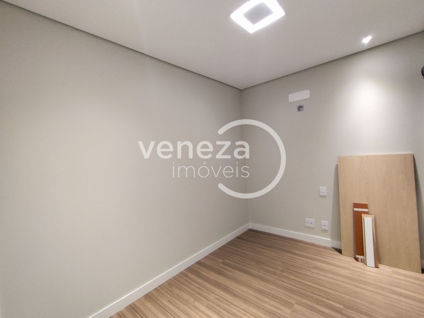 Apartamento para venda no bairro Centro de Londrina - Foto 14