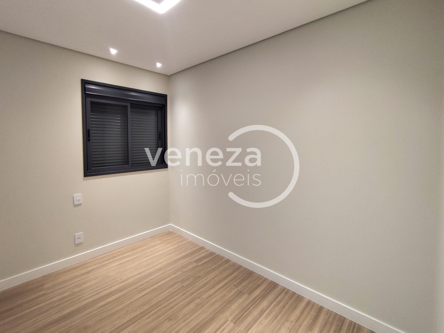 Apartamento para venda no bairro Centro de Londrina - Foto 12