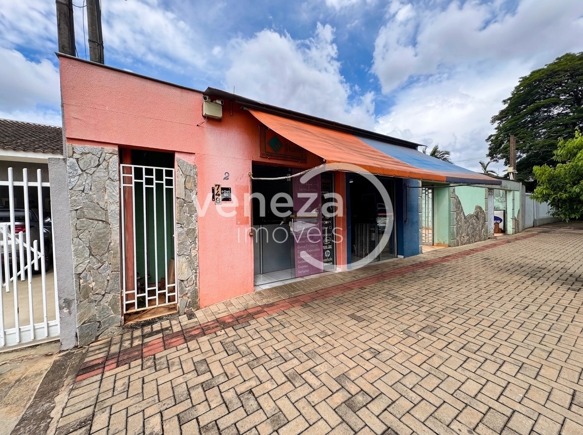 Casa Residencial para venda no Jardim Alvorada em Londrina com 399,1m² por R$ 860.000