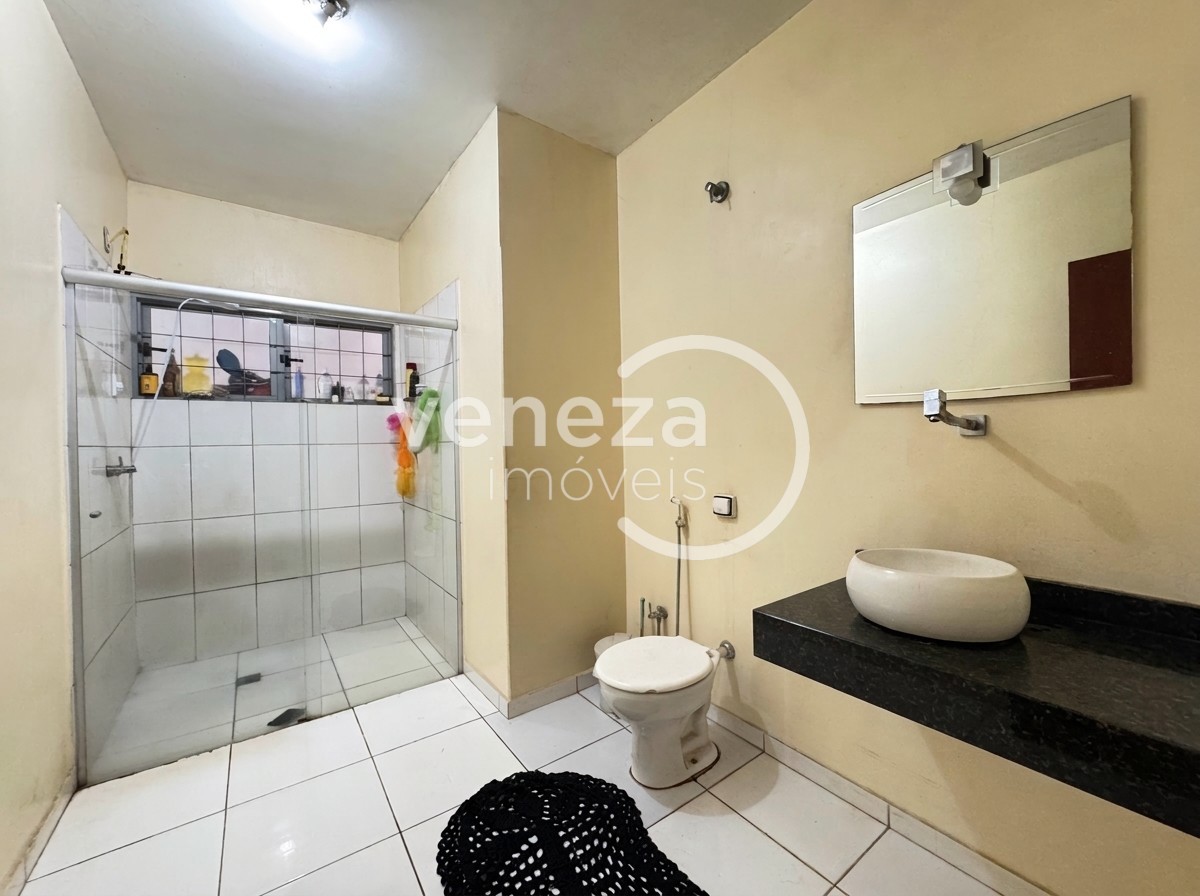 Casa Residencial para venda no bairro Jardim Alvorada de Londrina - Foto 13