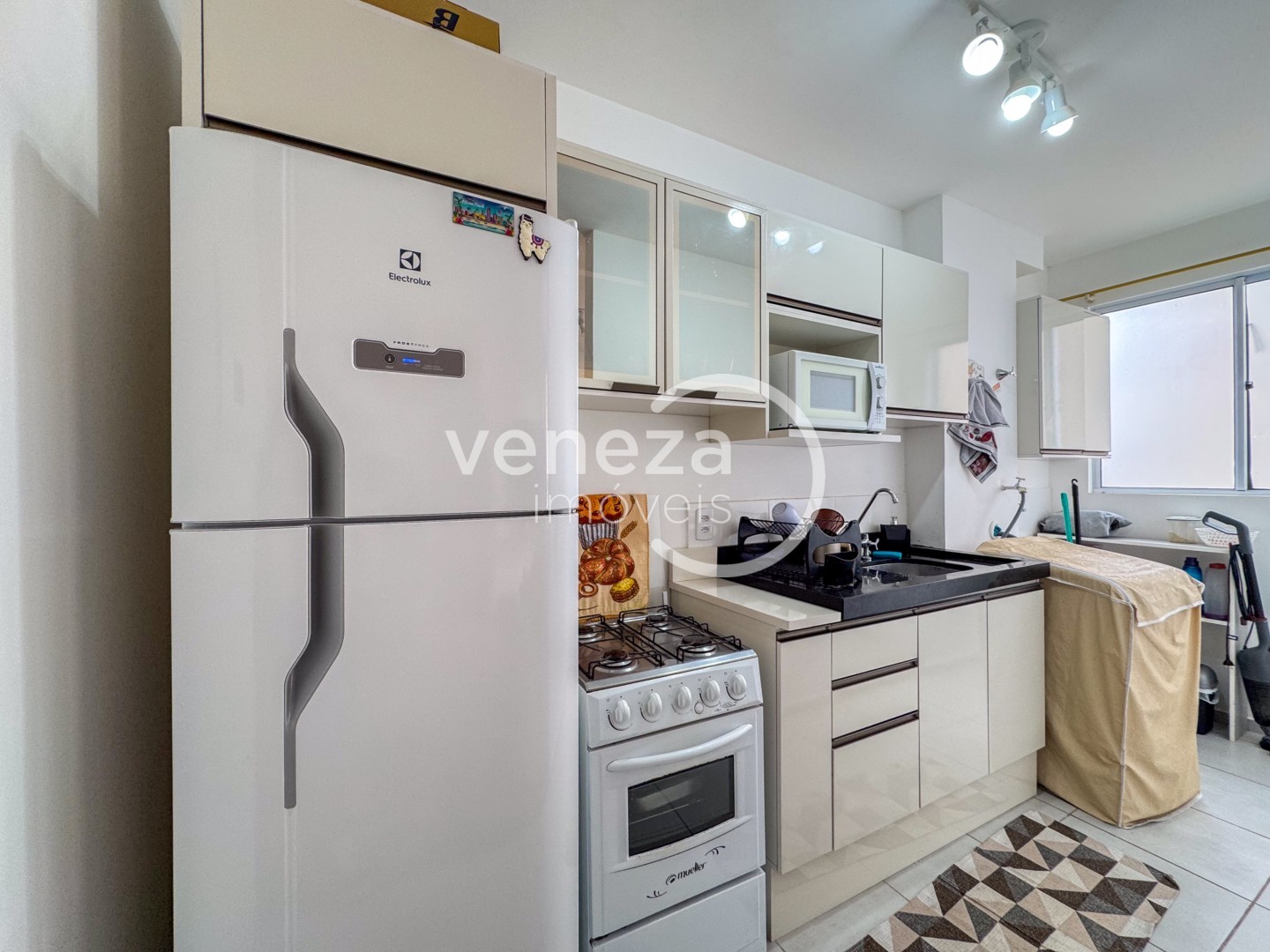Apartamento para locação no bairro Jardim Lago Norte de Londrina - Foto 17