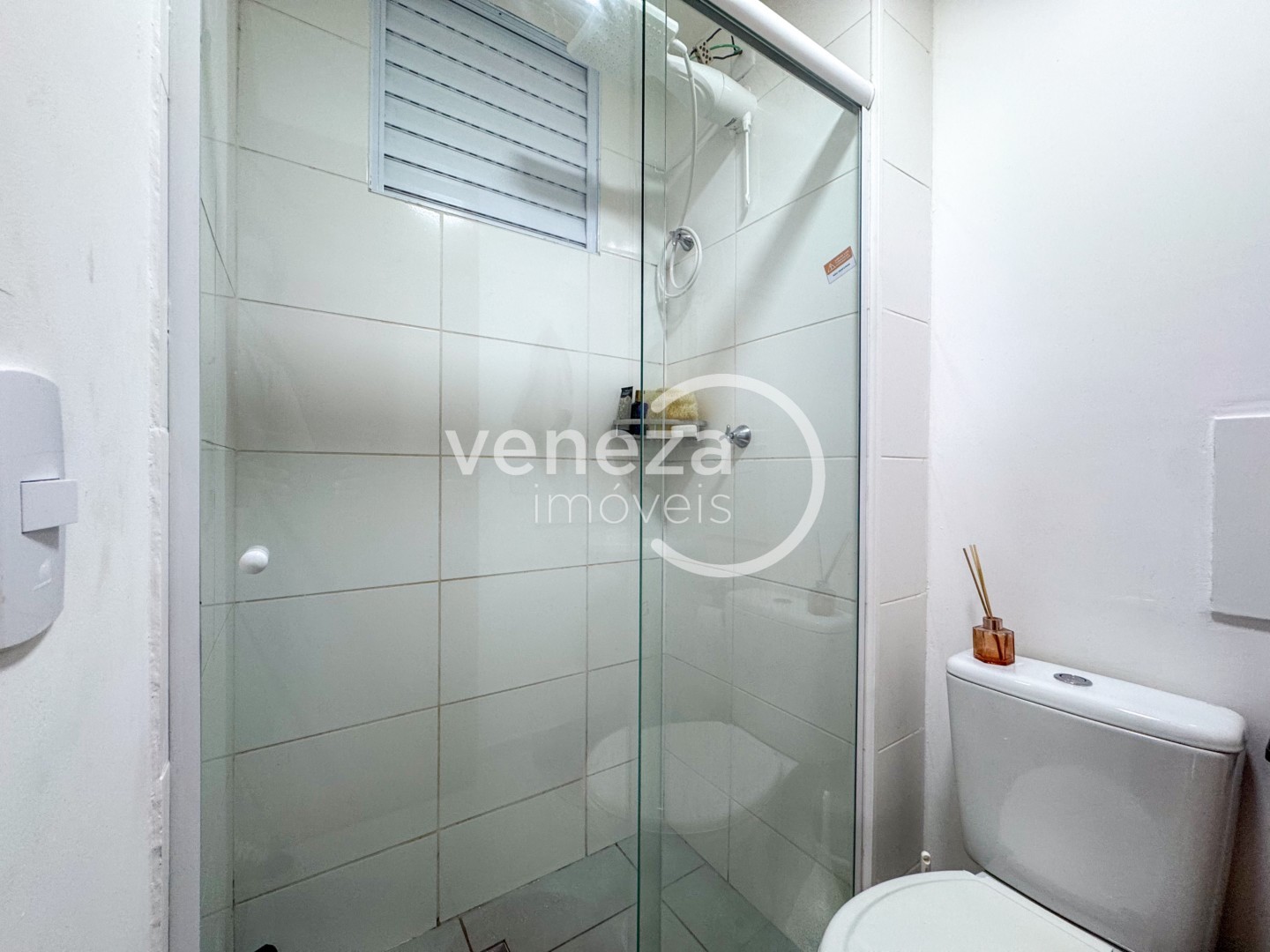 Apartamento para locação no bairro Jardim Lago Norte de Londrina - Foto 16