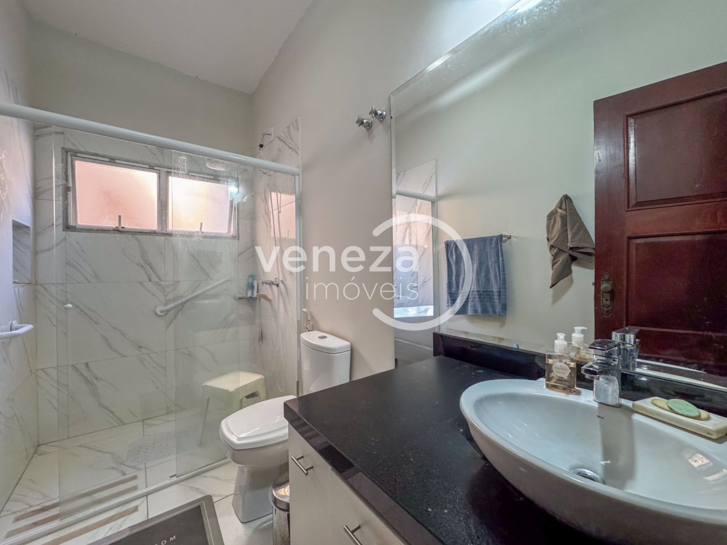 Casa Residencial para locação no bairro Caravelle de Londrina - Foto 15