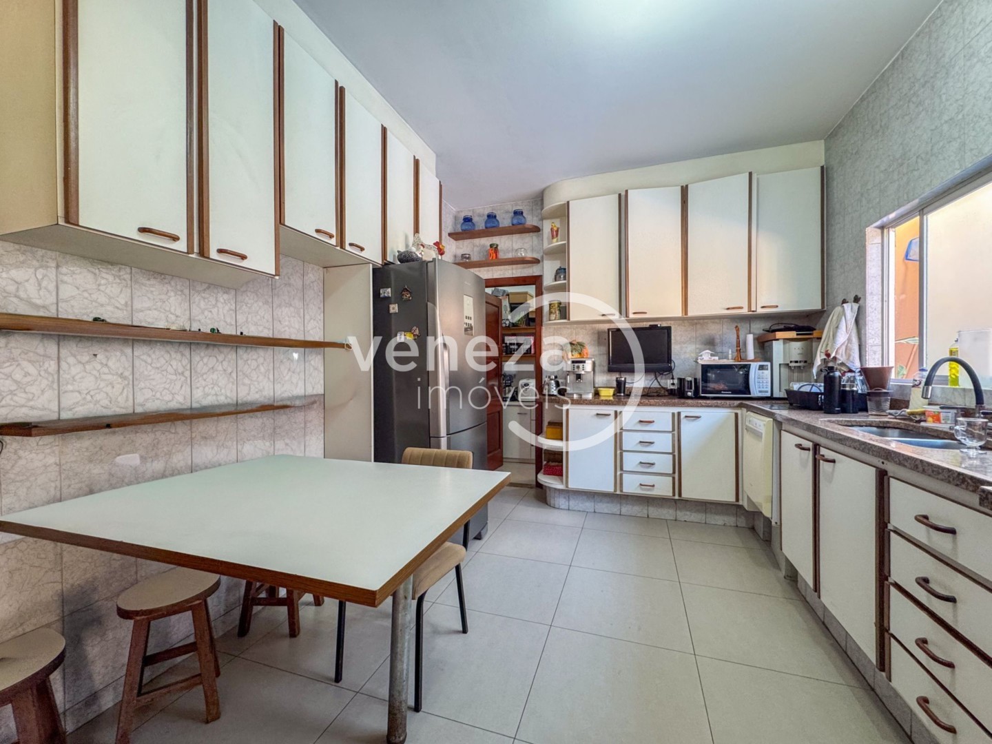 Casa Residencial para locação no bairro Caravelle de Londrina - Foto 18