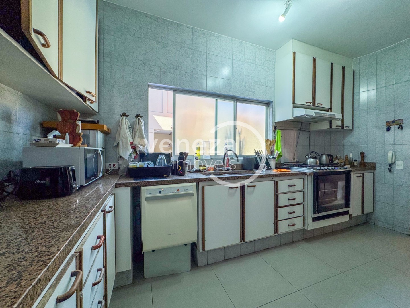 Casa Residencial para locação no bairro Caravelle de Londrina - Foto 19
