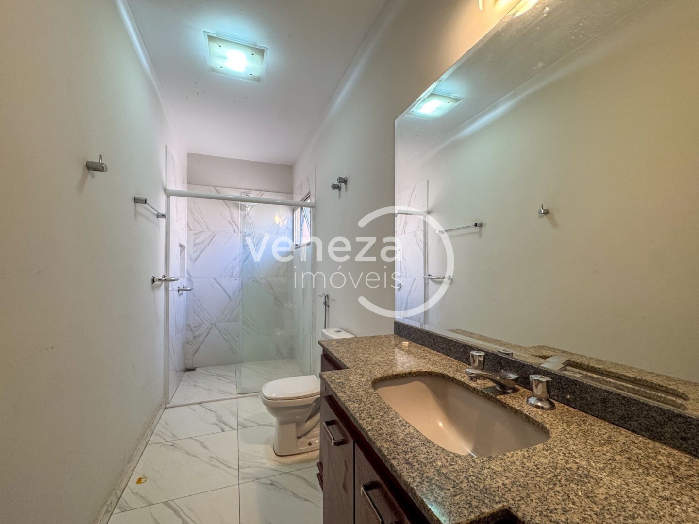 Casa Residencial para locação no bairro Caravelle de Londrina - Foto 34