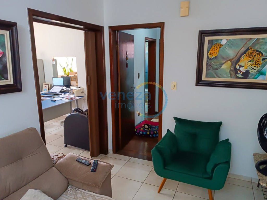 Casa Residencial para venda no Aurora em Londrina com 192m² por R$
                                                                                                                                                900.000,00                                                                                                                                        