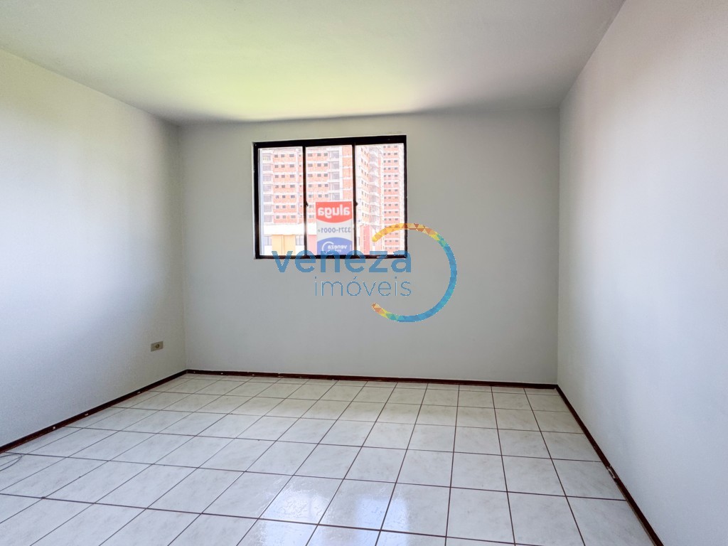 Apartamento para locação no bairro Gleba Palhano de Londrina com 42.96m<sup>2</sup> útil, 2 quartos, 1 vaga de garagem