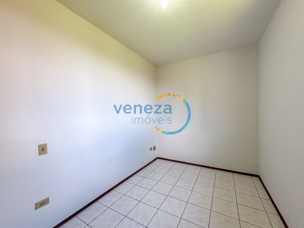 Apartamento para locação no bairro Gleba Palhano de Londrina com 42.96m<sup>2</sup> útil, 2 quartos, 1 vaga de garagem