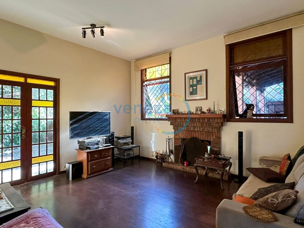 Casa Residencial para venda no Champagnat em Londrina com 385m² por R$
                                                                                                                                                1.450.000,00                                                                                                                                        