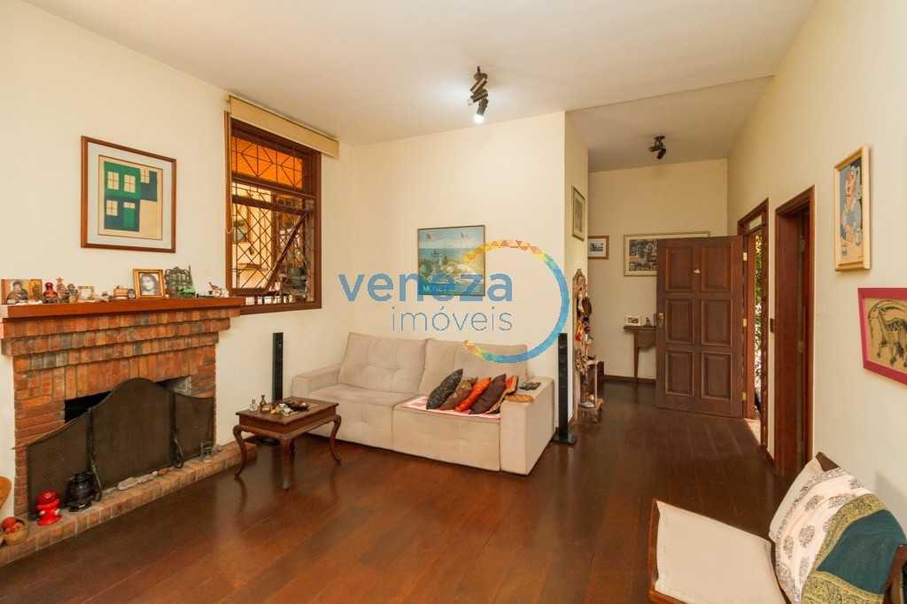 Casa Residencial para venda no Champagnat em Londrina com 695,4m² por R$ 1.480.000,00