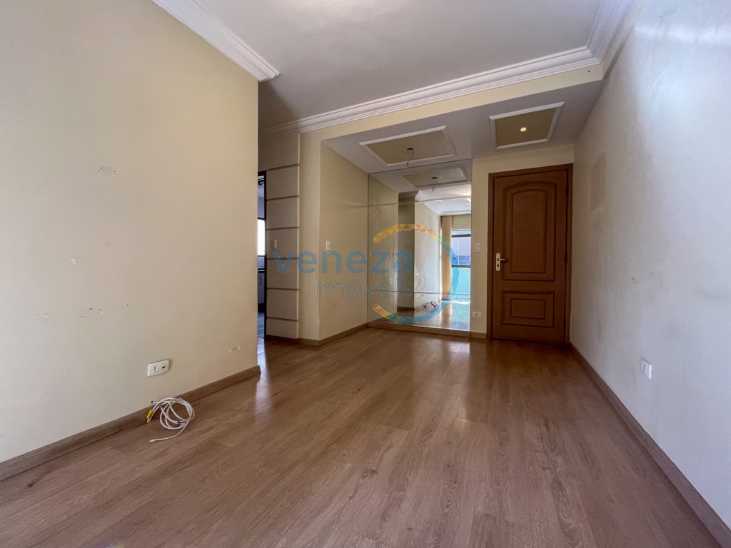 Apartamento para venda no Centro em Londrina com 80m² por R$
                                                                                                                                                370.000,00                                                                                                                                        