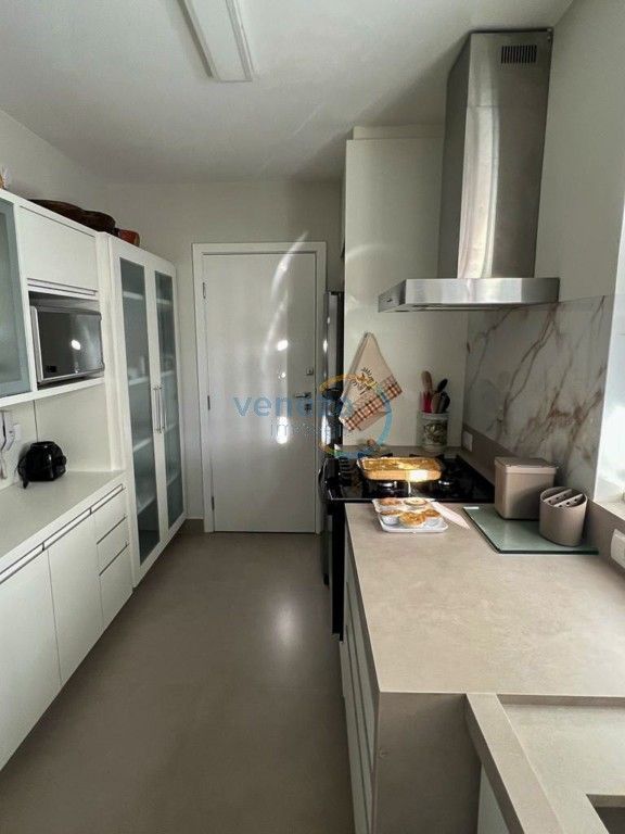 Apartamento para locação no bairro Centro de Londrina com 80.82m<sup>2</sup> útil, 3 quartos, 1 vaga de garagem - Foto 14