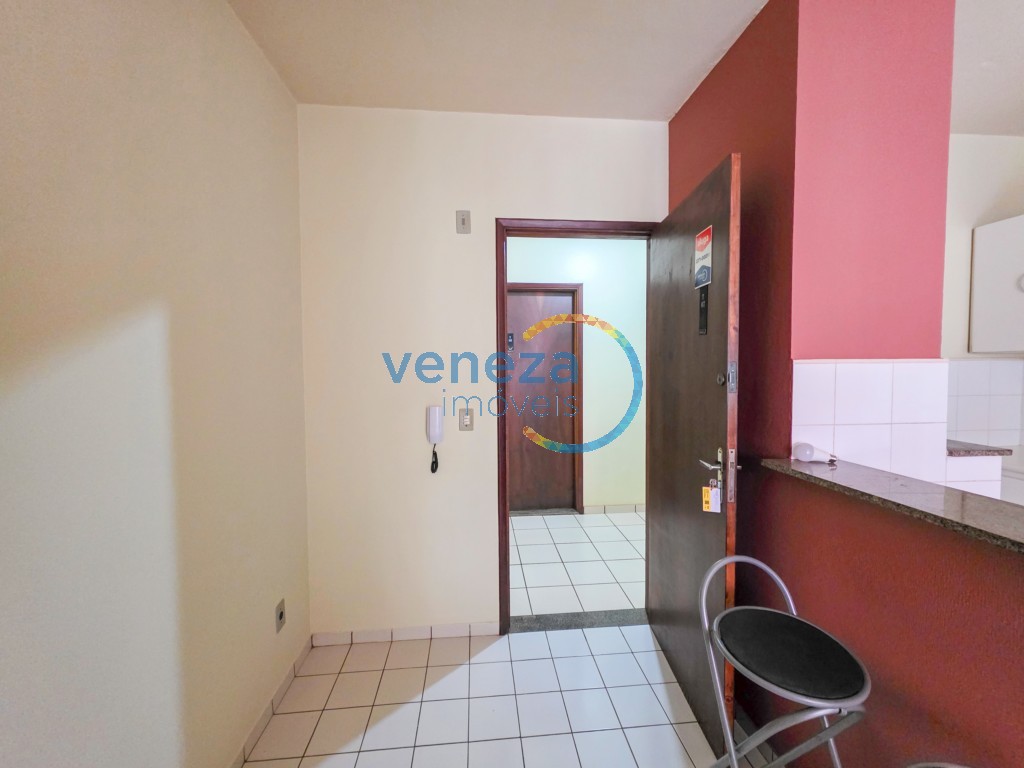 Apartamento para locação no bairro Cidade Universitaria de Londrina com 26.15m<sup>2</sup> útil, 1 quarto, 1 vaga de garagem