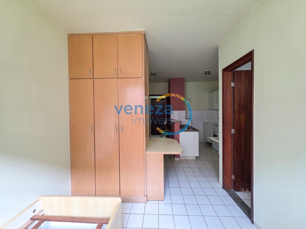 Apartamento para locação no bairro Cidade Universitaria de Londrina com 26.15m<sup>2</sup> útil, 1 quarto, 1 vaga de garagem