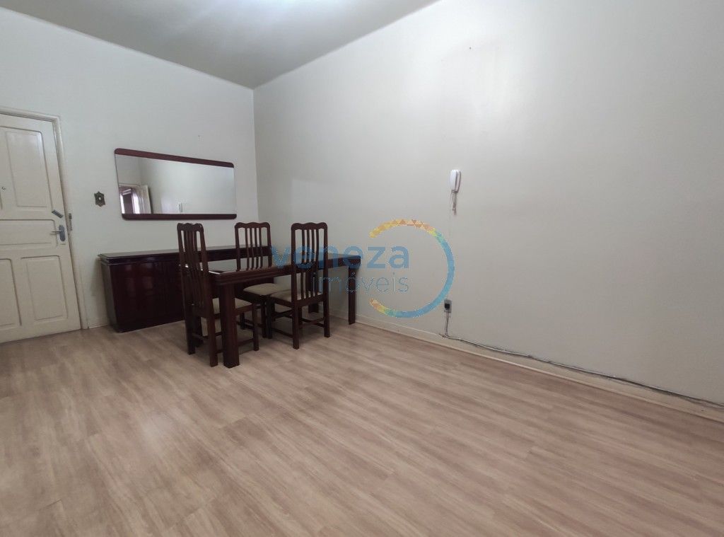 Apartamento à venda no bairro Centro de Londrina com 65m<sup>2</sup> útil, 2 quartos