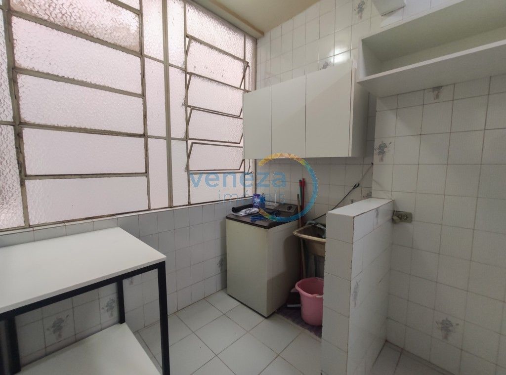 Apartamento à venda no bairro Centro de Londrina com 65m<sup>2</sup> útil, 2 quartos