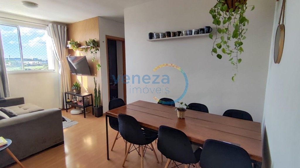 Apartamento para venda no Boulevard em Londrina com 81m² por R$ 215.000,00